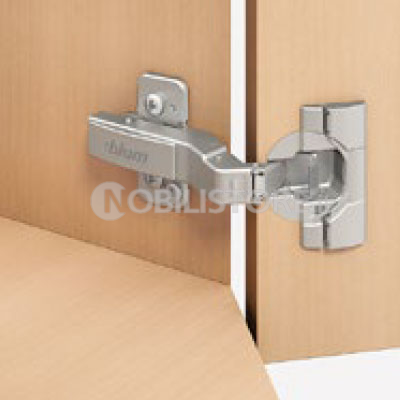 Cerniera Blum Clip Top per mobili ad angolo